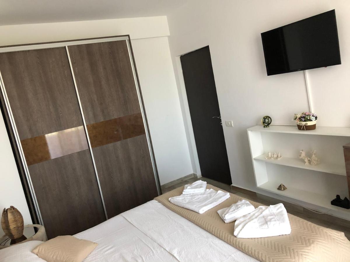 Lotus Northsea Apartment Mamaia Extérieur photo